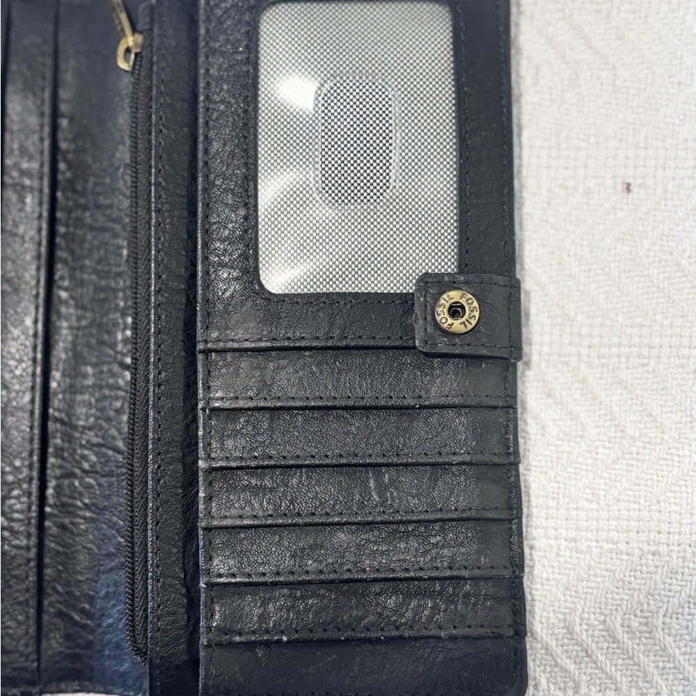 Fossil Black Leather Wallet with Gold Accent - Picture 6 of 12